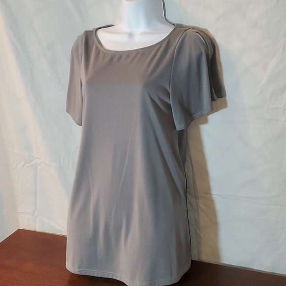 Green Envelope Los Angeles Grey top - Picture 2 of 16